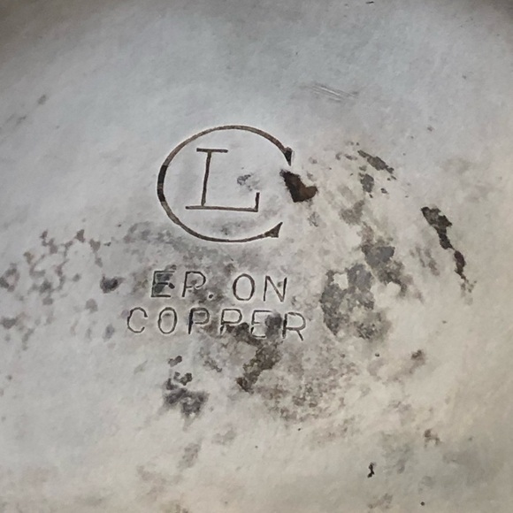 Vtg Silver Decorative Basket with Handle and Etched Design - Picture 10 of 13